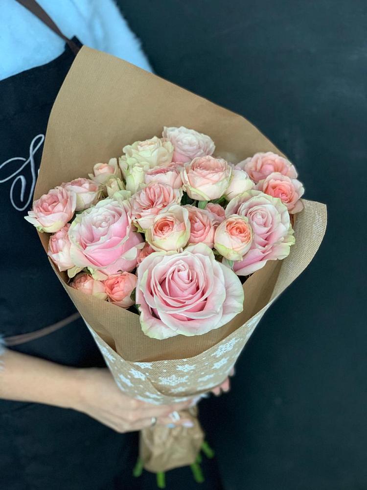 Букет цветов из: Хризантемы и Розы в Жирово