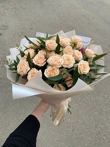 Букет Кремовые розы Латте в Жирово