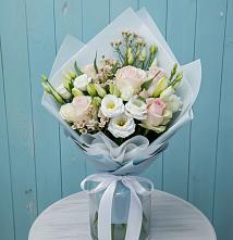 Букет цветов из:  Розы и Лизиантусы в Жирово