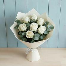 Букет Белые розы в Эвкалипте в Жирово